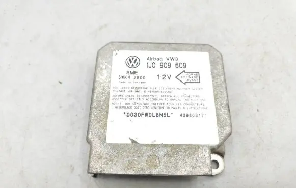 Volkswagen Golf IV Airbag control unit/module 1J0909609