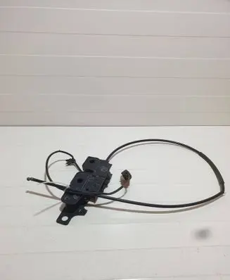 Audi A3 S3 8P Engine bonnet/hood lock release cable 8P1823531B