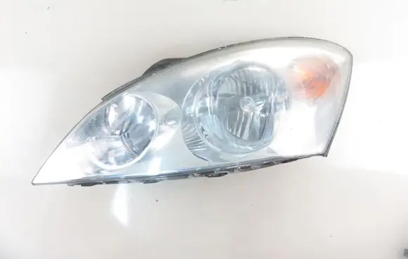 KIA Ceed Headlight/headlamp 921011H000