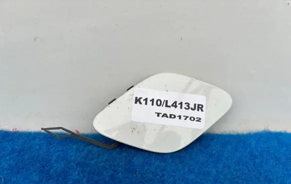 BMW 3 G20 G21 Front tow hook cap/cover 51117422621