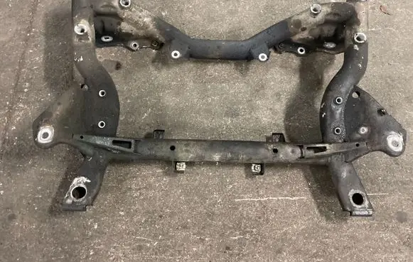 Mercedes-Benz C W204 Front subframe