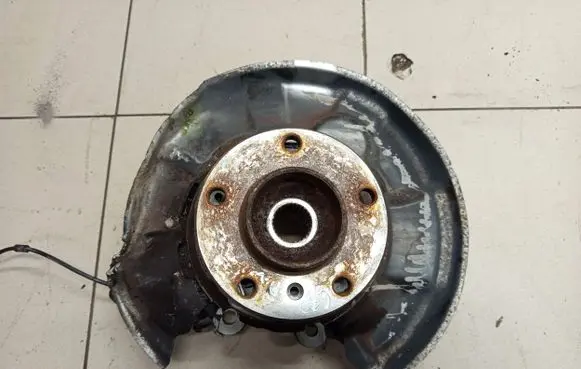 BMW 1 F20 F21 Rear wheel hub spindle/knuckle 