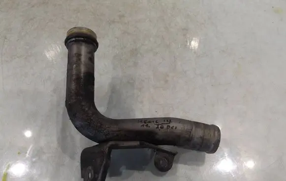 Engine coolant pipe/hose
