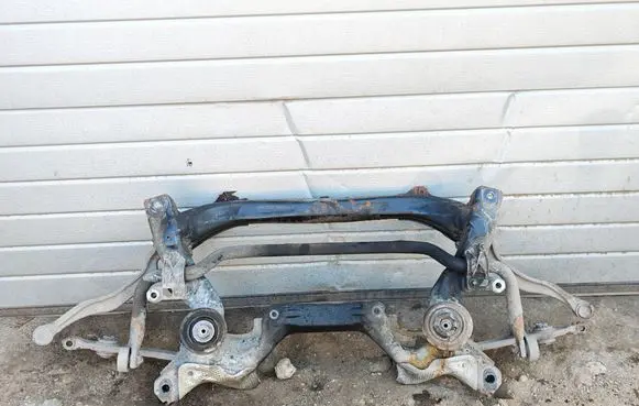 Mercedes-Benz E W211 Front subframe A2116010037