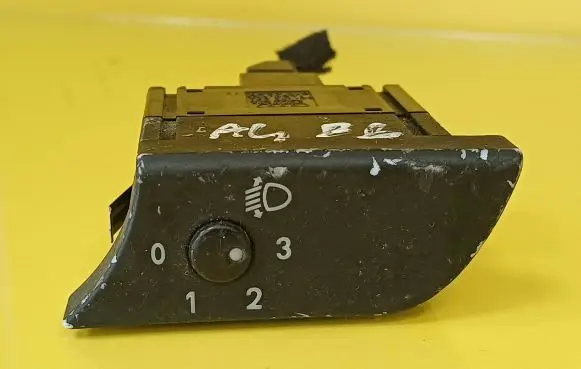 Audi A4 S4 B6 8E 8H Headlight level height control switch 8E1919094