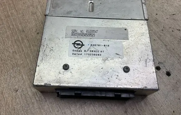 Opel Vectra B Engine control unit/module 01228547 23870101b 866599s050520529