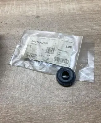 Mercedes-Benz A W169 Rear wiper blade arm A0019982301 W0000076315