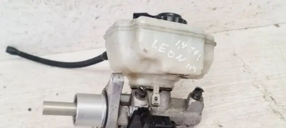 Seat Leon (1P) Master brake cylinder 1K1611301 03350886321