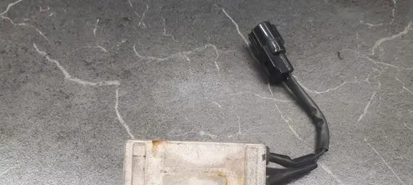 Toyota Yaris Coolant fan relay 246810-2851