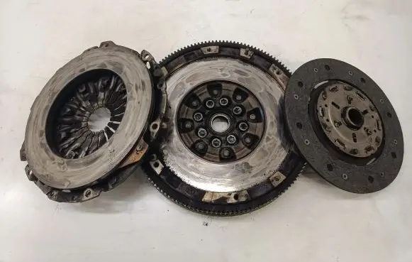 Mercedes-Benz CLA C117 X117 W117 Flywheel A0262500501