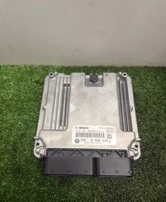 BMW X4 F26 Engine control unit/module 8586540 031950 030384189