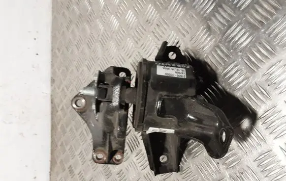 KIA Sorento Engine mount bracket 21830C5500