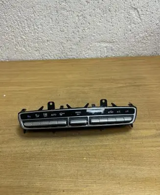Mercedes-Benz GLC X253 C253 Climate control unit A2059054315 F3681
