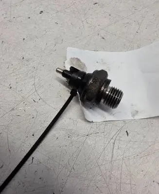 Volvo V70 Oil pressure sensor 1234