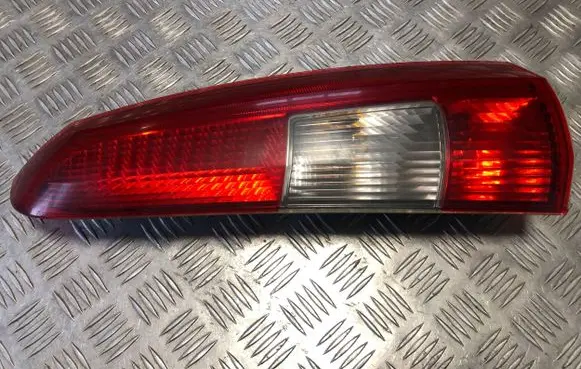 Volvo V70 Rear/tail lights 9154494