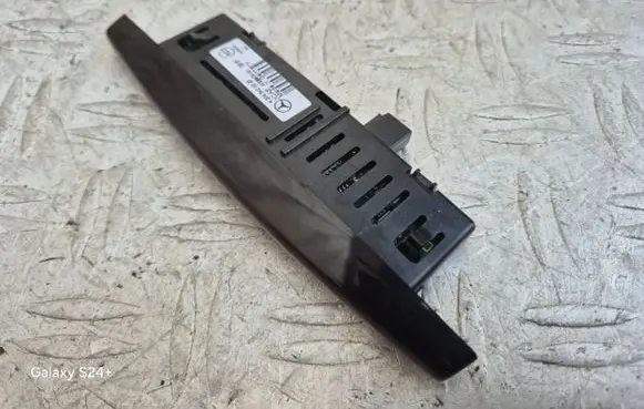 Mercedes-Benz C W204 Parking PDC sensor display screen A2045420523