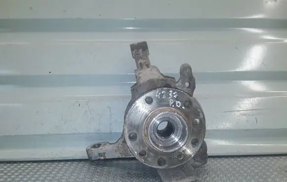 Opel Astra H Front wheel hub spindle knuckle 