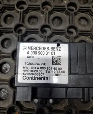 Mercedes-Benz A W176 Fuel injection pump control unit/module A0009003101