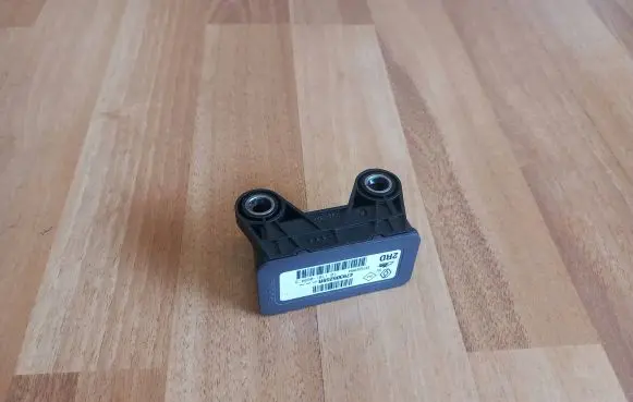 Renault Laguna III ESP acceleration yaw rate sensor 479305259R 10170106943 IR71E07MR4
