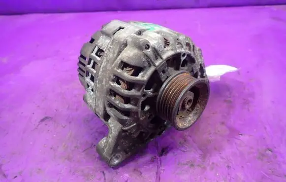 Volkswagen PASSAT B5.5 Generator/alternator 