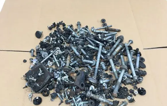 KIA Sportage Nuts/bolts 