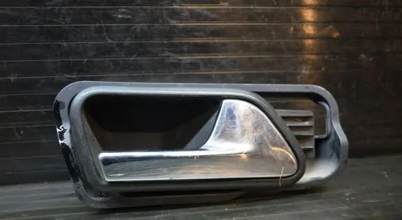 Volkswagen Caddy Front door interior handle 1T0837198A