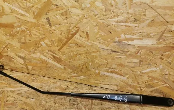 Volkswagen Caddy Front wiper blade arm 2K1955410