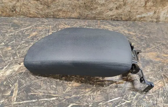 Hyundai i40 Armrest 
