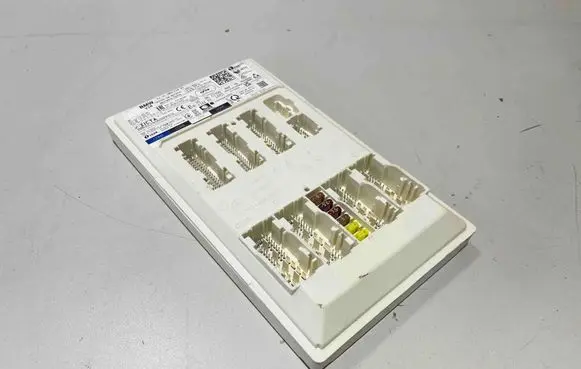 BMW X6 G06 Central body control module 5B3C128 5B8EDA5