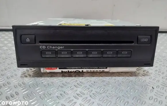 Audi A4 S4 B8 8K CD/DVD changer 4E0910110K