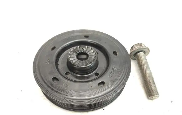 Volkswagen Golf VII Crankshaft pulley 06H105243M