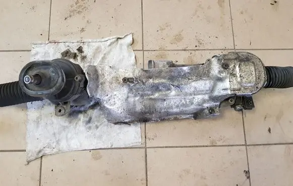Volkswagen PASSAT B6 Steering rack