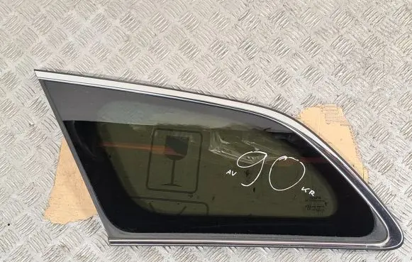 Toyota Avensis T270 Rear side window 6272005090