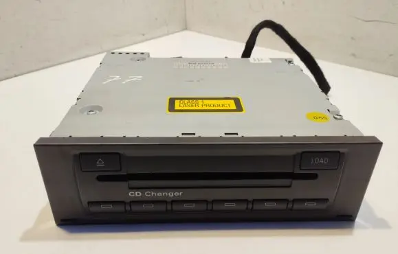 Audi A4 S4 B7 8E 8H CD/DVD changer 8E0035111D CXCA1492GC