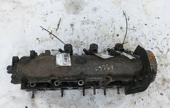 Renault Trafic II (X83) Engine head 