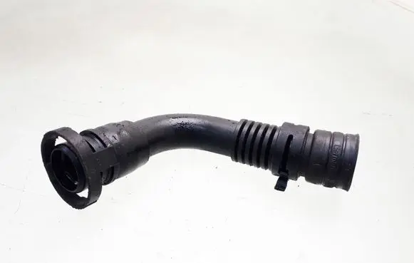 Volkswagen PASSAT B6 Breather hose/pipe 038103493AR