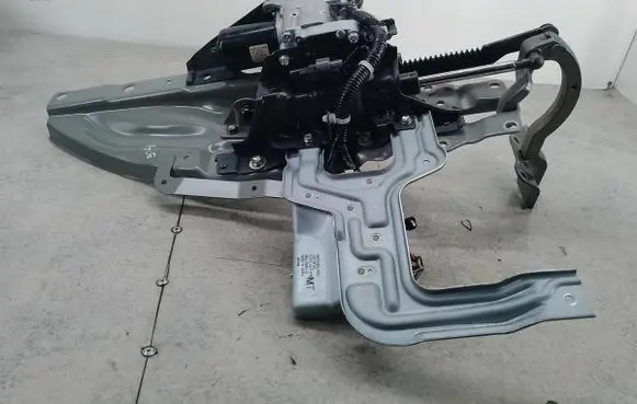 Honda Accord Shock absorber/damper mounting bracket 