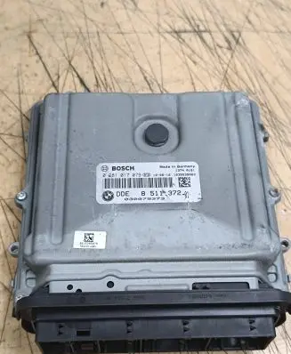 BMW 5 GT F07 Engine control unit/module 851137201 8511372 0281017079810