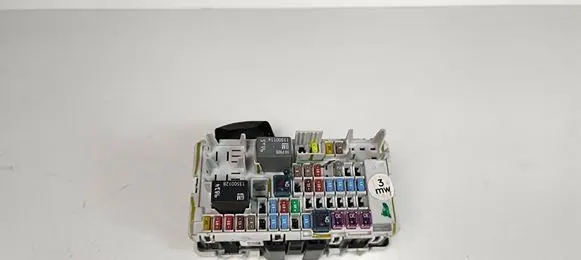Opel Insignia B Fuse box set 33172518