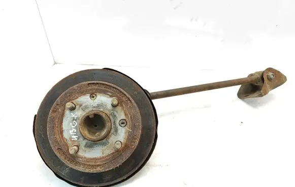 Suzuki Forenza Rear wheel hub spindle/knuckle 