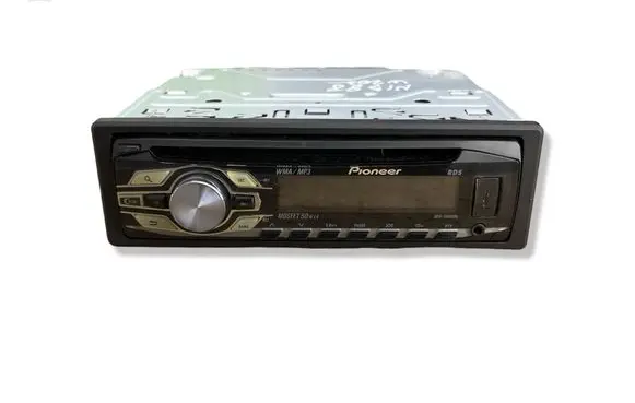 Mercedes-Benz C W202 Radio/CD/DVD/GPS head unit DEH3400UB