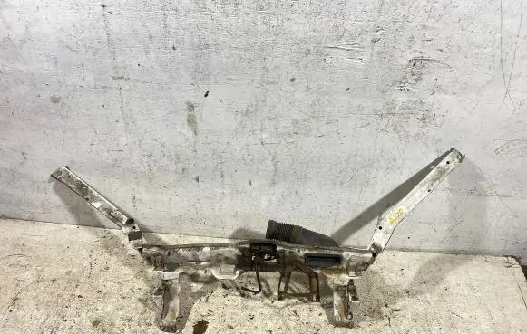 Top upper radiator support slam panel