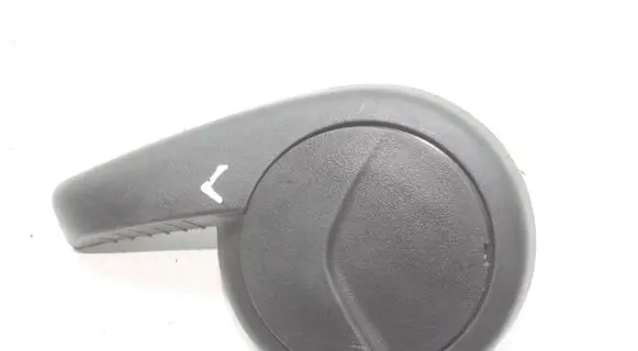 Opel Mokka Seat adjustment handle 