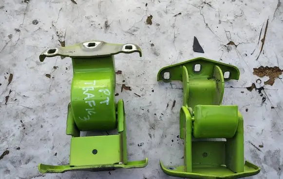 Renault Trafic III (X82) Loading door hinge set