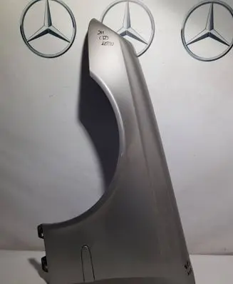 Mercedes-Benz E W211 Fender BLL2117213L