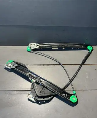 BMW 3 E46 Front window lifting mechanism without motor