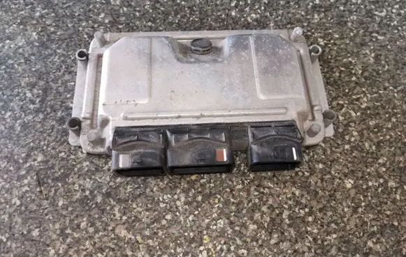 Citroen C3 Engine control unit/module 0261207858 9649314580