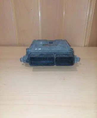 Volvo XC90 Engine control unit/module 30771550AB 30771550