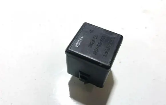 Mitsubishi Space Star Other relay mb953381 v23134-b52-x240