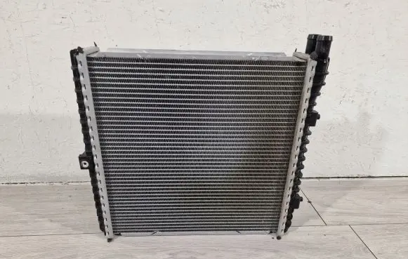 Porsche Taycan 9J1 Coolant radiator 9J1121251A